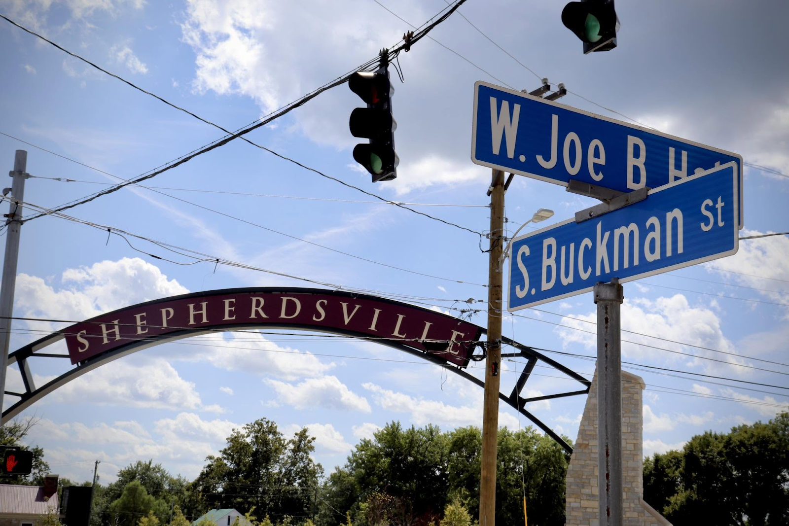 Shepherdsville town arch at S. Buckman Street